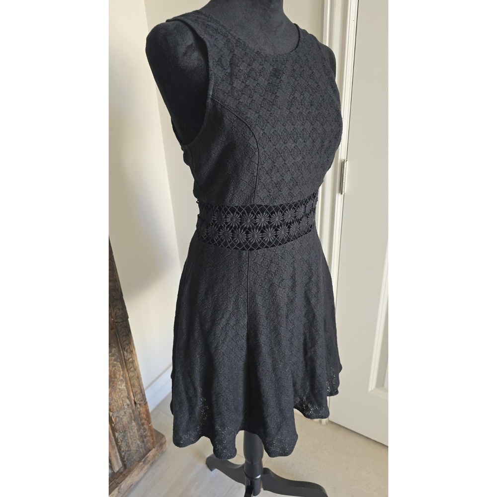 Free People Black Floral Embroidered Sleeveless A Line Peekaboo Dress Size 4 - Picture 5 of 13